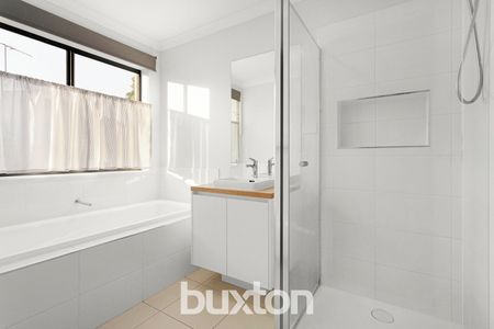 FRESH 3 BEDROOM UNIT WITH FANTASTIC SEAFORD ADDRESS - Photo 3