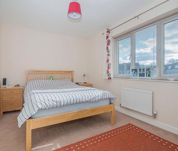 Ivywood Close - Photo 3