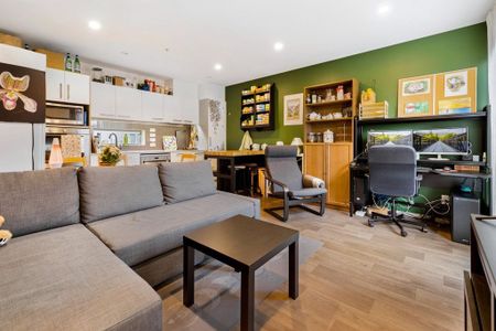 Modern & Stylish Living in the Heart of Hobsonville Point - Photo 4