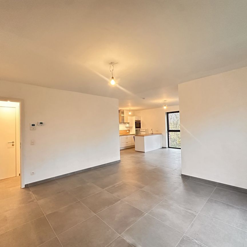 Appartement te huur - Photo 1