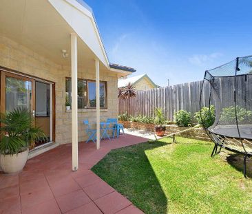 WELL PRESENTED | FRESHLY PAINTED | GREAT LOCATION - Photo 5