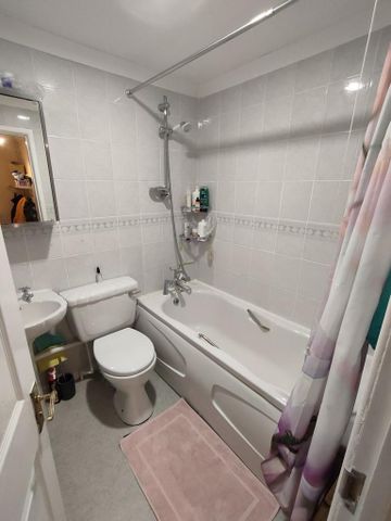 1 bedroom property to rent - Photo 2