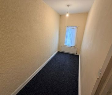 3 bed Terraced - To Let - Photo 6