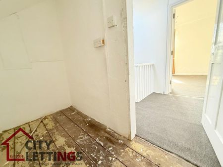 3 bedroom terraced house to rent - Photo 2