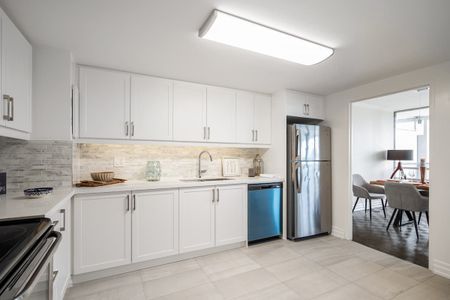 The Thomas - 2 Bedroom - Photo 4