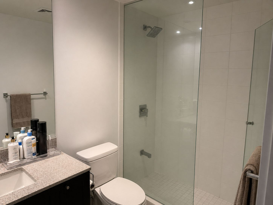 For Lease - 525 Adelaide Street Unit# 814, Toronto, Ontario - Photo 1