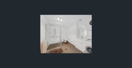 Modern 1st Floor Apartment in a Prime Location... - Photo 4