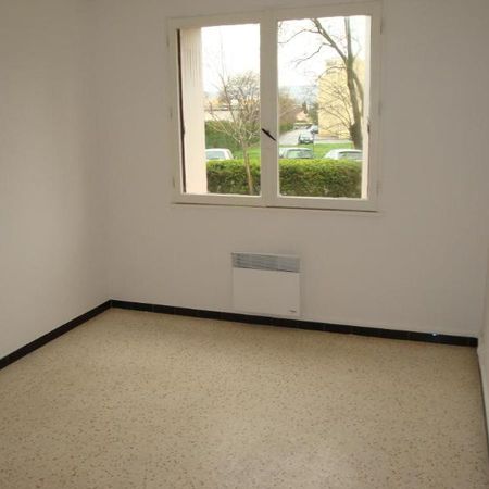 Location Appartement 3 pièces 55m² DRAGUIGNAN 83300 - Photo 4