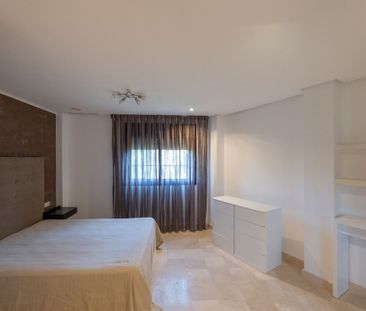 Middle Floor Apartment · Puerto Banús - Photo 6