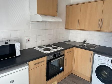 1 bedroom flat to rent - Photo 5