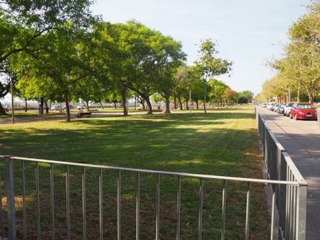 Carrer de Vicente la Roda, Valencia, Valencian Community 46011 - Photo 5