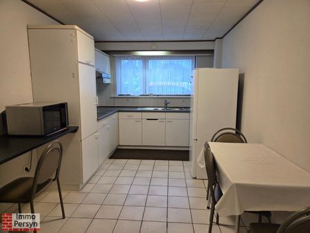 Gelijkvloers appartement vlakbij het station van Testelt - Photo 2