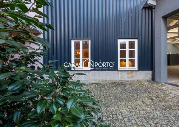 T1 para arrendamento, mobilado, com lugar de garagem, centro do Porto.
