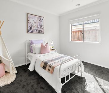 Stunning Family Home in the Heart of Eynesbury - Photo 5