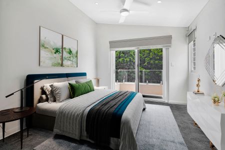 Luxurious Three Bedroom Home - Photo 2