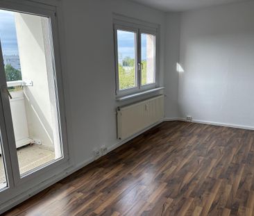 Rent now – pay less! Affordable 3-room apartment with balcony! - Foto 1