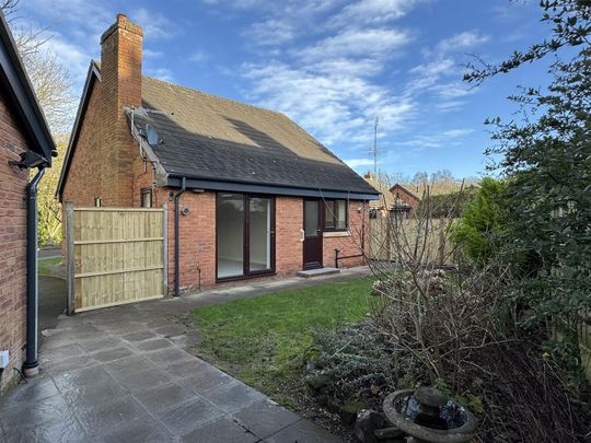 Waterside Close, Whitchurch. - Photo 1