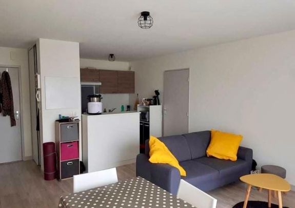 Location T2 avec parking et balcon - Photo 1