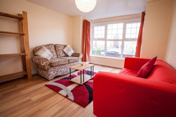 5 Bed - Estcourt Terrace, Headingley, Ls6 - Photo 1