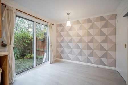 3 bedroom terraced house to rent - Photo 3