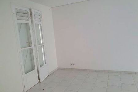 Location Maison 5 pièces 124m² - Photo 2