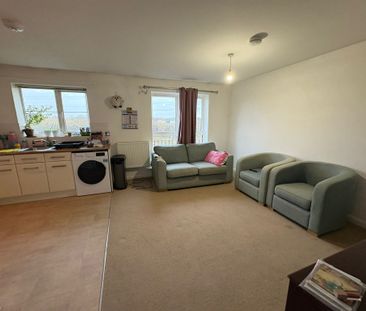 95 Frederick Drive, Peterborough - Photo 2