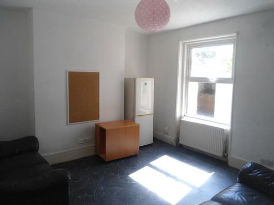 5 bedroom terraced house to rent - Photo 1