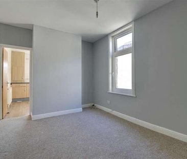 New Road, Portsmouth, PO2 - Photo 3