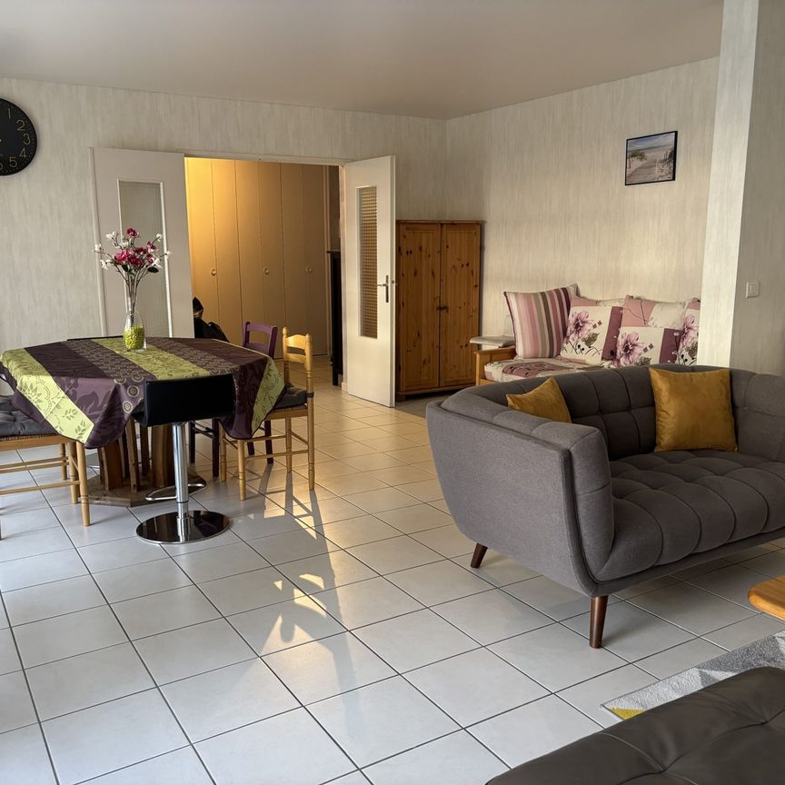 Chambre dans colocation - Photo 1