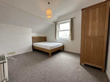 1 Bed Flat - Photo 5