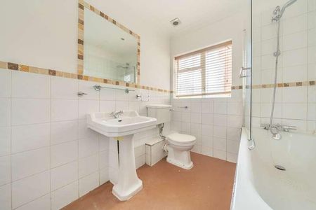 Pinner Road, Harrow, HA1 - Photo 5