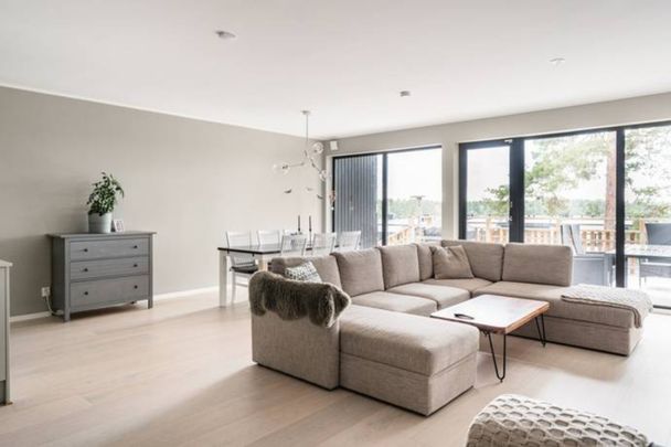 Fantastiskt parhus om två våningar - Foto 1