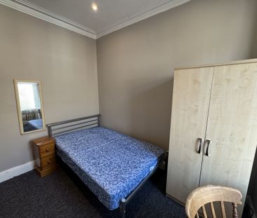 Fountayne Street, Haxby Road - P10914 - Photo 5