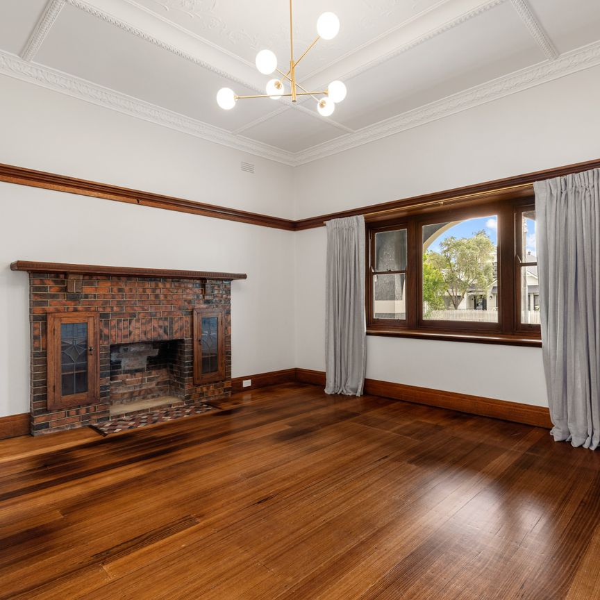 49 Shepparson Ave, Carnegie VIC 3163 - House For Rent | Domain - Photo 1