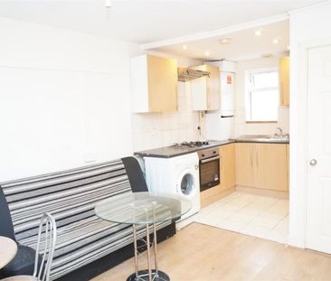 Whitton Road, Hounslow - Photo 1