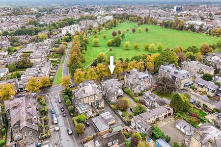 3 bedroom apartment to rent - Photo 5