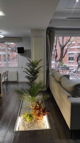 4 room luxury Flat for rent in Valencia - Photo 2