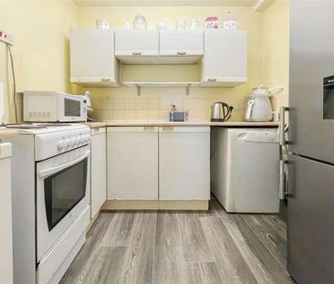 George Street, Hailsham, BN27 - Photo 2