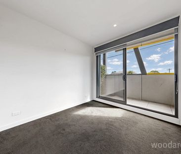 Brunswick West Living, Inside and Out - Photo 3
