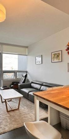 Furnished 2bed1bath at Cambie and 49 Ave. Skytrain - Photo 1