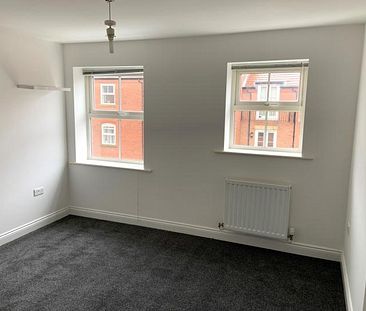 1 bedroom Flat for rent - Photo 5