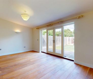4 bedroom townhouse to rent - Photo 3