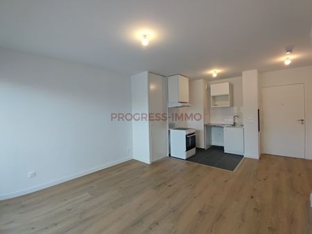 Location Appartement 2 pièces 39m² NEUILLY PLAISANCE 93360 - Photo 4