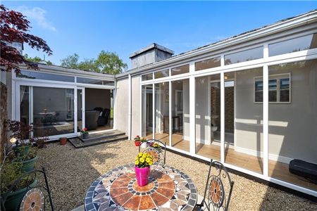 9 The Gables, Ballinteer Road, Ballinteer, Dublin 16, D16 KOV1 - Photo 5