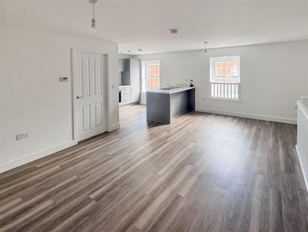 2 bed Coachhouse To Let - Photo 2