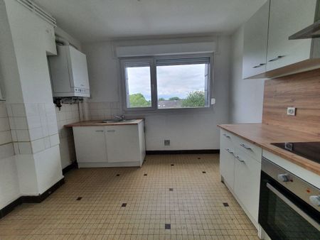 Location Appartement 3 pièces 62m² HIRSON 02500 - Photo 2