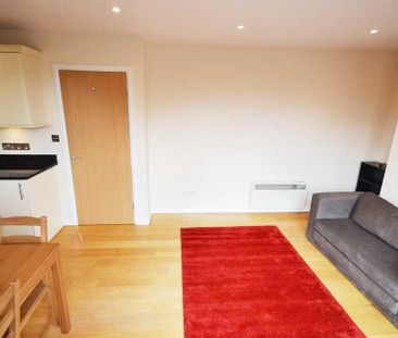 1 bedroom flat to rent - Photo 2