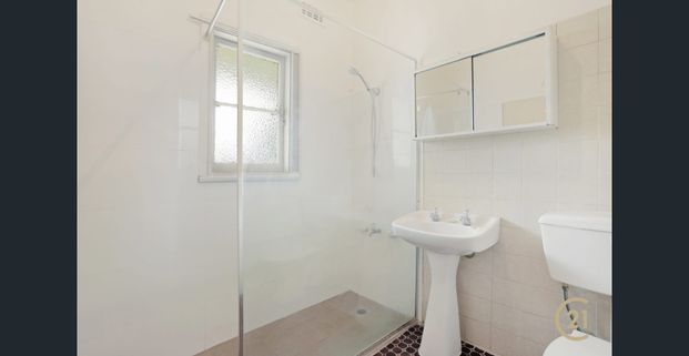 3 Bedroom House - Close to all amentities - Photo 1