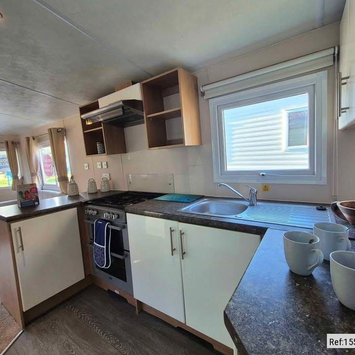 2 bed Park Home in Halfway road , Sheerness, ME12 3AA - Photo 1