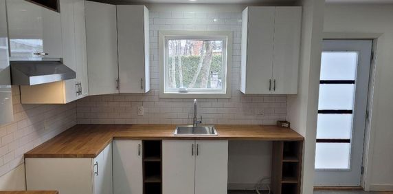 Disponible 01-Mai, Grand 6 ½, Neuf - Photo 2